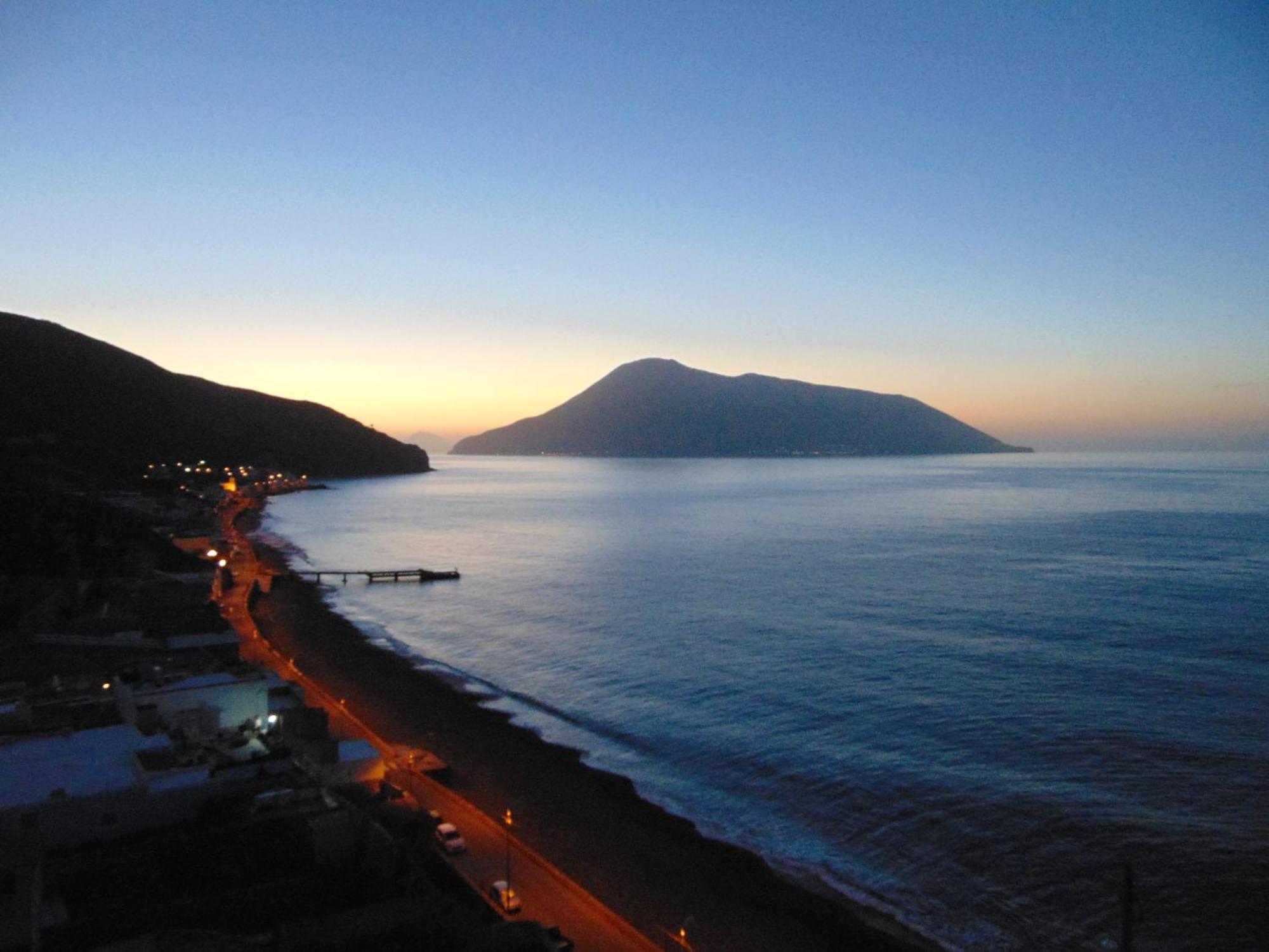 La Campanella Lipari Villa Acquacalda Buitenkant foto